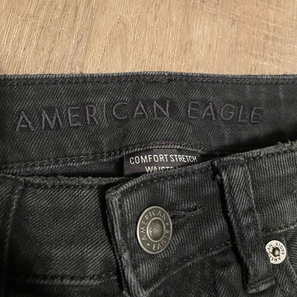Black American Eagle Ripped Jeans - Picture 3 of 4